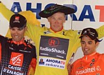 Le podium final de la Vuelta Pais Vasco 2010: Alejandro Valverde, Chris Horner, Benati Intxausti
